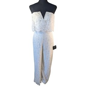 Lulu's wedding style strapless lacey jumpsuit New small flaw